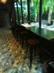 Back forest single seating